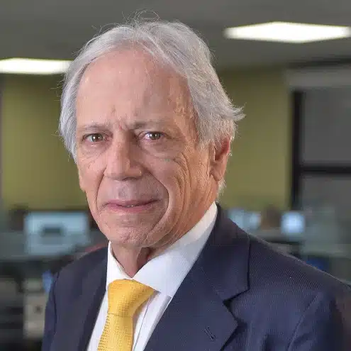 <p>Paulo Roberto<br />
Ribeiro Pinto</p>
